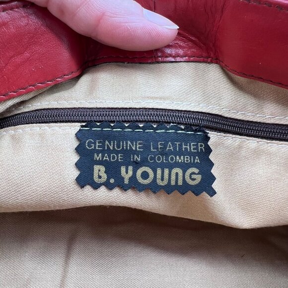 Vintage Red Leather Crossbody Bag 80s B Young Colombia - Picture 2 of 10